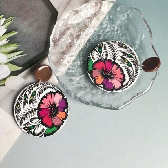 Bohemian Style Handmade Acrylic Tropical Flower Round Earrings - Picture 5 of 13